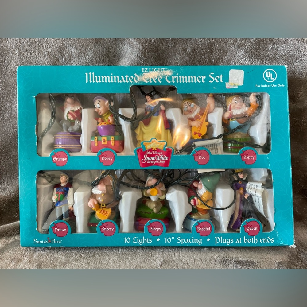 Disney Snow White Santa’s Best EZ-Light Illuminated Tree Trimmer Set 1999